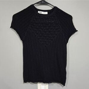 Zara Black Cap Sleeve Stretch Knit Sweater! Size Medium